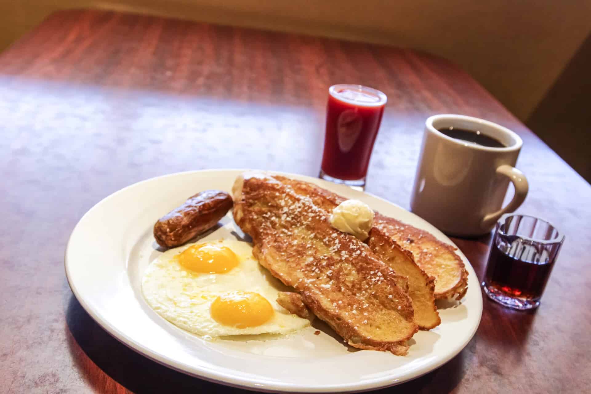 The Northern Pines Restaurant - Breakfast